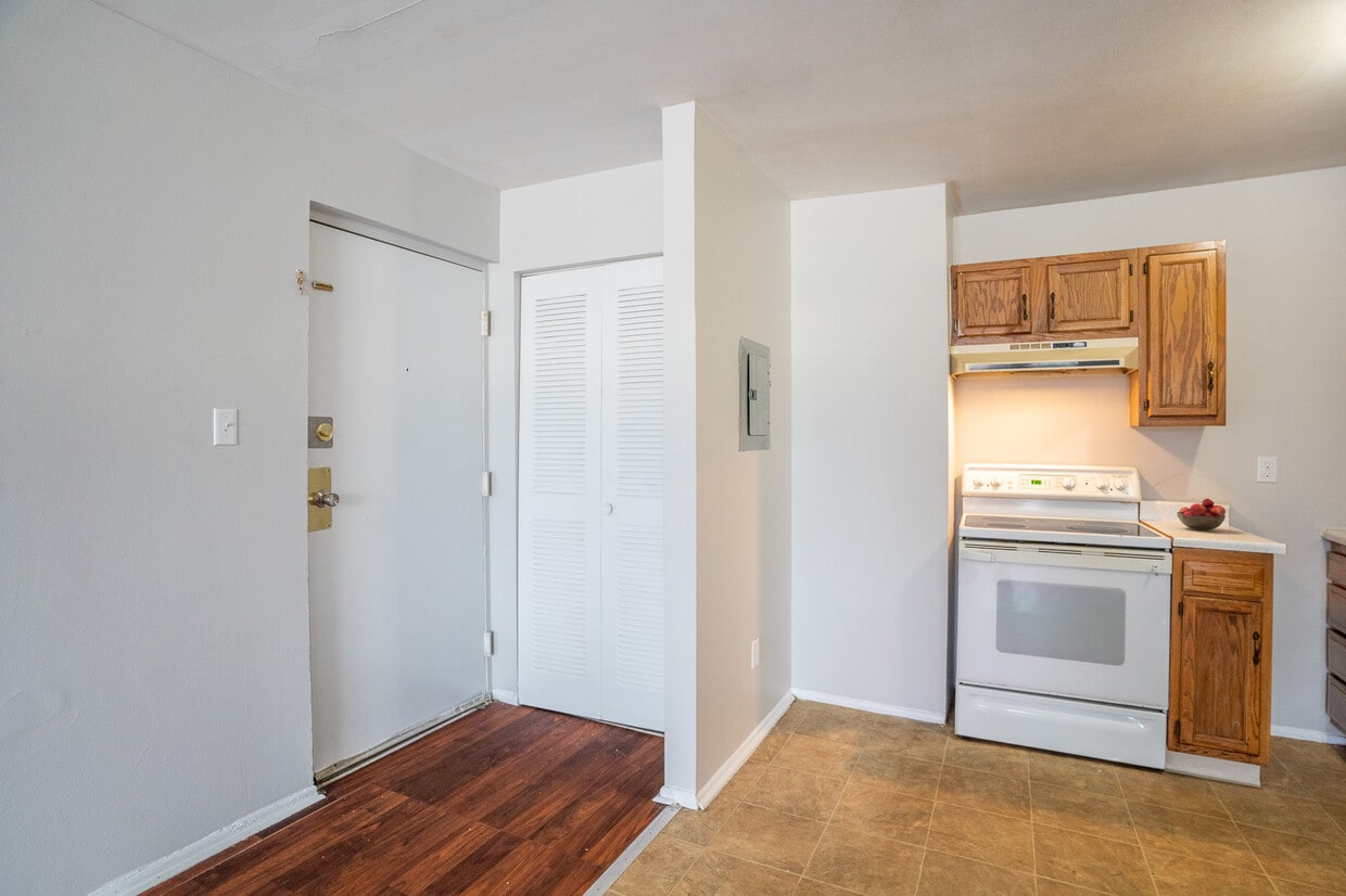 Floor Plan - 2bed/ 1 bath