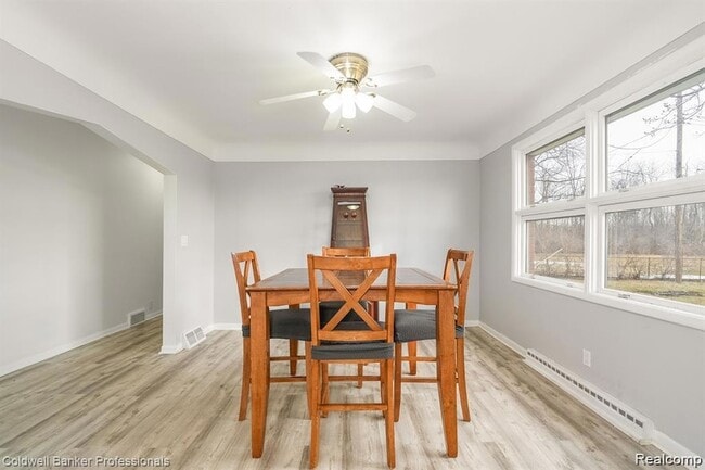 Photo - 7851 Haggerty Rd