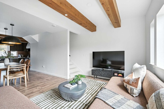 Photo - 925 NE 23rd Ave Unit ID1309841P