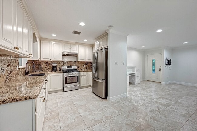 Photo - 2030 Western Village Ln