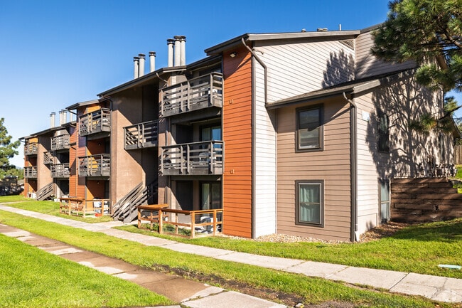 Photo - Western Hills