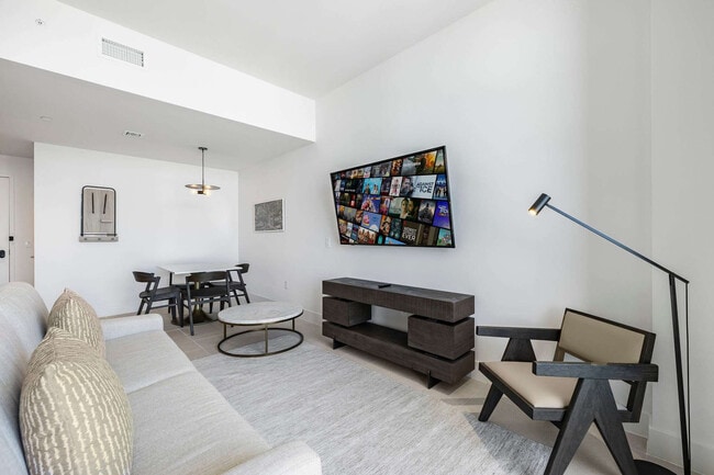 Photo - 159 NE 6th St Unit FL51-ID1060838P