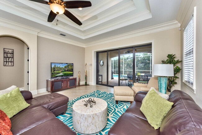 Building Photo - 715 102nd Ave N Unit SI ID1504167P