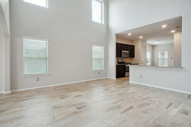 Photo - 5817 Fir Tree Ln
