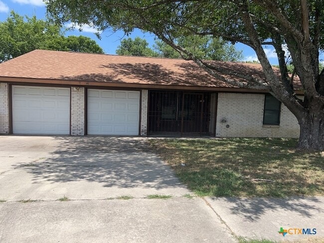 Building Photo - 1013 Kathey Dr