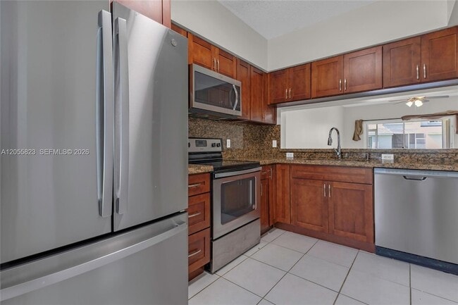 Photo - 16640 Hemingway Dr