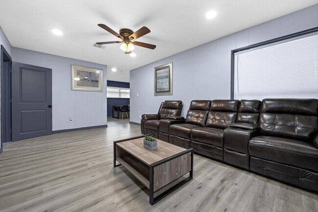 Photo - 11103 Greenwillow Dr Unit SI FL1-ID1603441P
