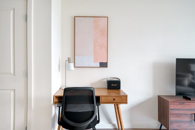 Photo - 10410 NE 2nd St Unit FL4-ID3622A