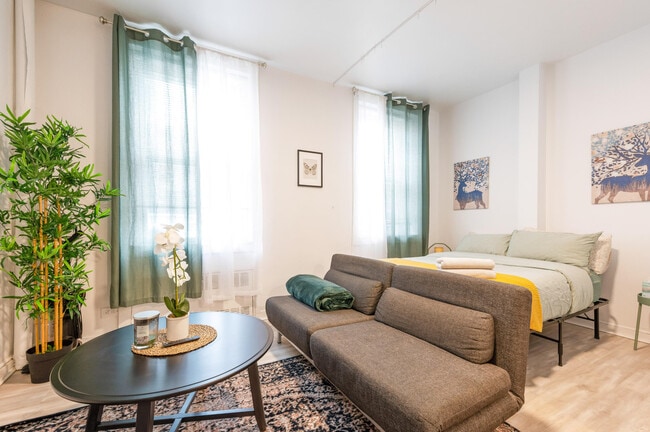 Building Photo - 32 E 32nd St Unit FL2-ID1039012P