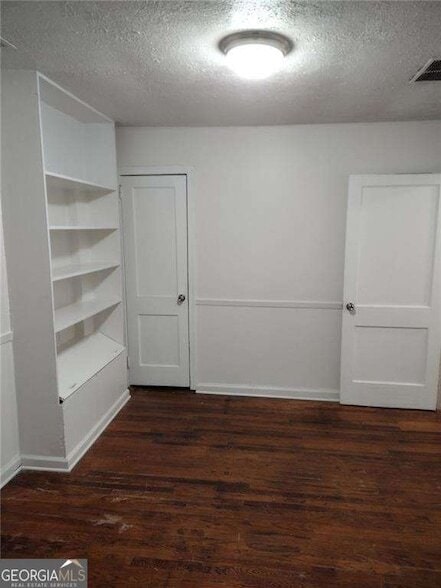 Photo - 131 Garrison Rd SE