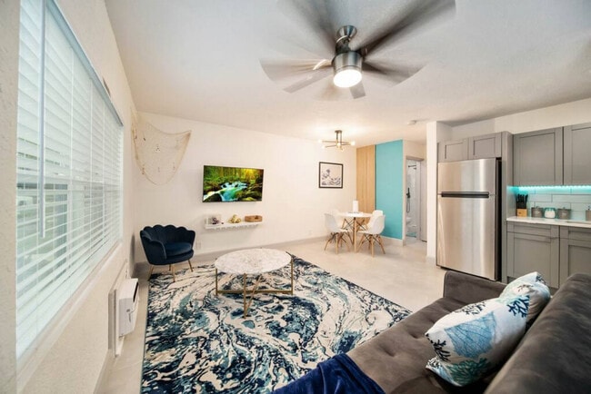 Photo - 820 NE 14th Ave Unit SI ID1369638P