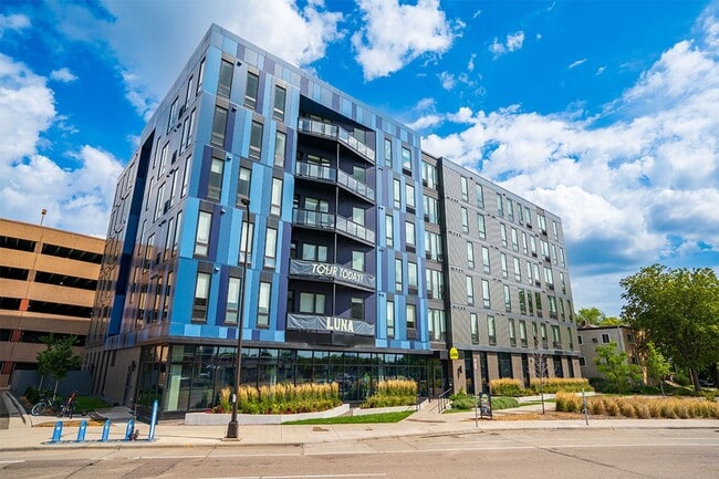 Photo - Luna Apartments