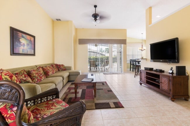 Building Photo - 8171 Fan Palm Way Unit ID1296911P
