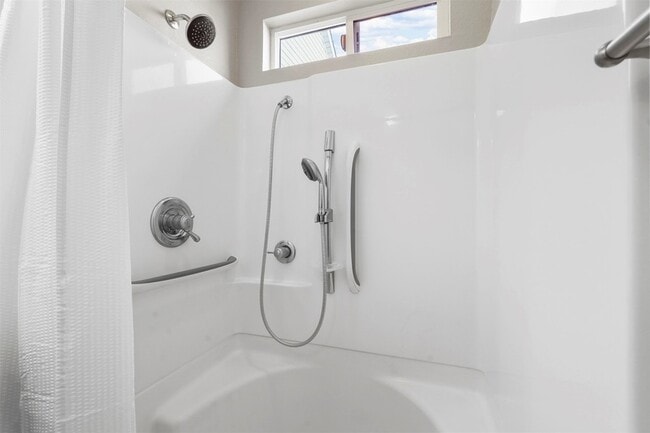 Photo - 20602 Hackberry Creek Park Rd