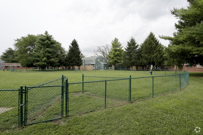 Dog Park - Golfview Village
