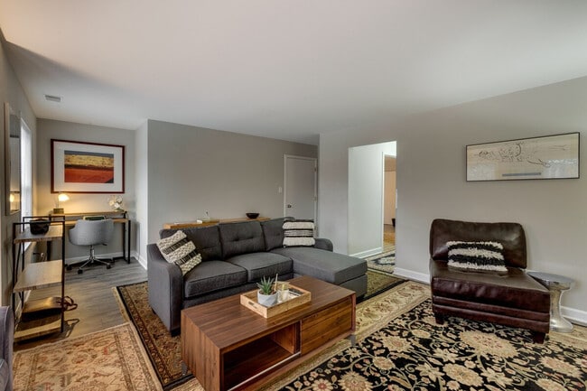 Photo - 226 S Hoyne Ave Unit SI ID1255621P