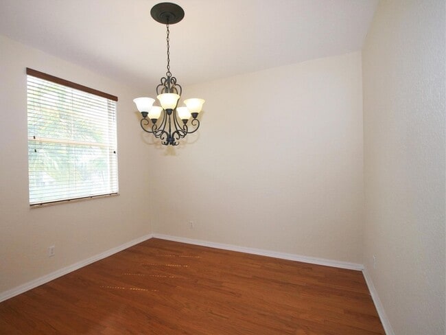 Photo - 1562 Grande Cull Way