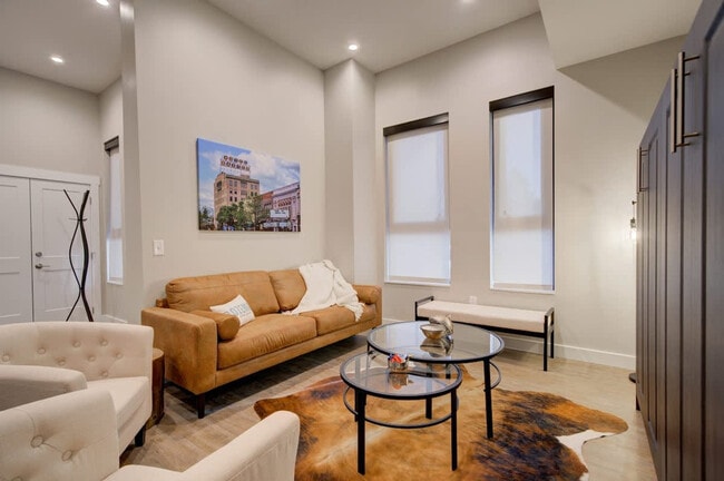 Photo - 110 W Beall St Unit FL1-ID1339964P