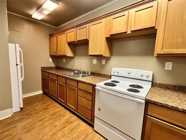 Photo - 1002 Gregg St Unit CB