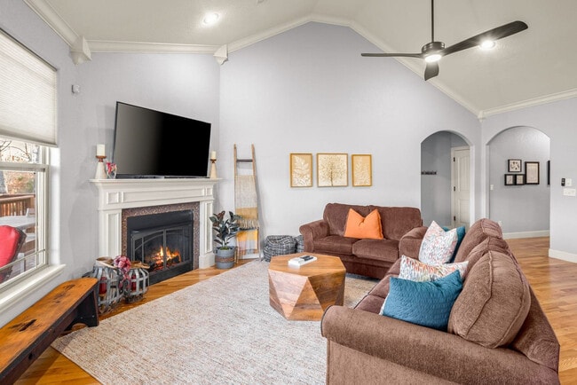 Photo - 30 Rutland Dr Unit ID1241311P