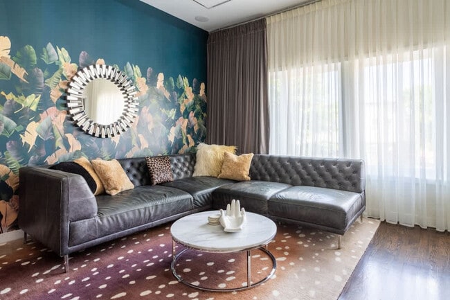 Photo - 4327 N Western Ave Unit SI ID1047957P