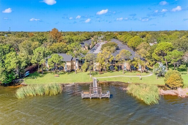 Building Photo - 10195 Sailwinds Blvd N Unit 202