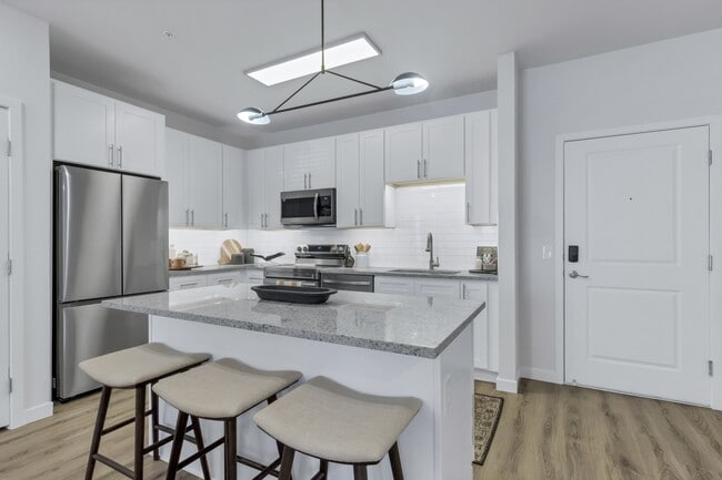 Building Photo - Cortland Belmar