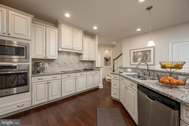 Photo - 22480 Grebe Ln