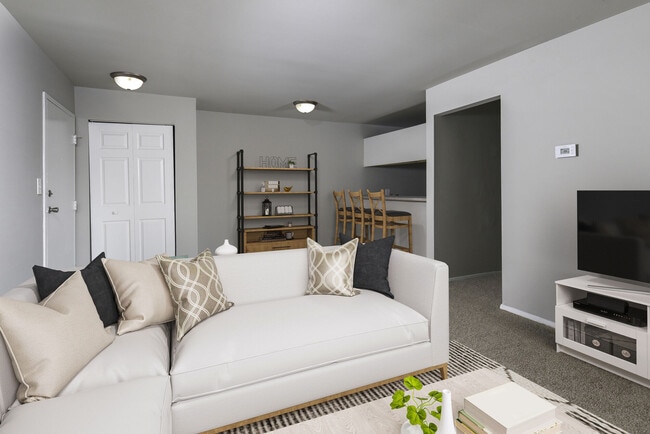 Photo - Chesapeake Pointe