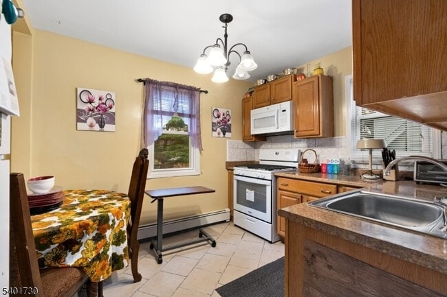 Photo - 53 Poplar Ave Unit 2