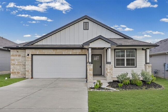 Building Photo - 231 Lavaca River Ln