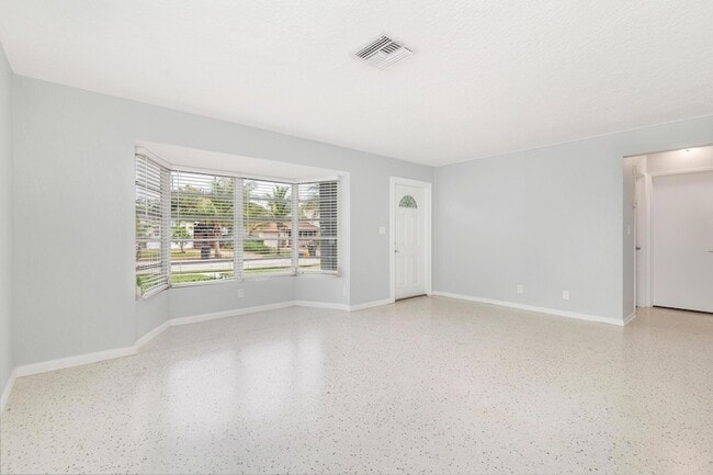 Photo - 250 Arlington Rd