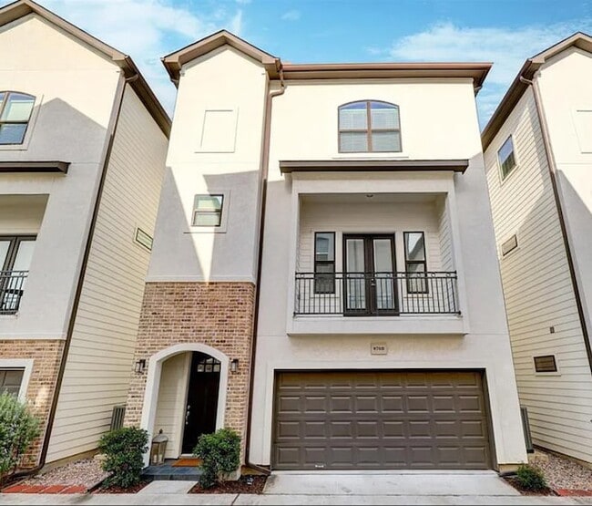 Building Photo - 870 Wakefield Dr