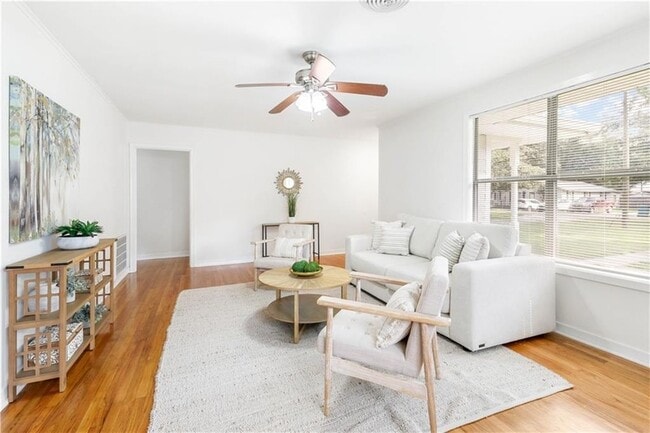 Photo - 513 W 13th Ave