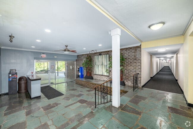 Photo - Silver Spring House