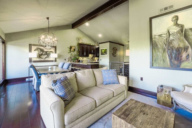 Building Photo - 14807 Dutchmans Dr Unit ID1241331P