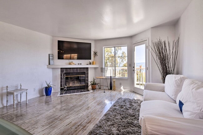 Photo - 169 Cleo Rand Ln Unit ID1304837P