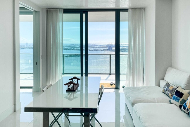 Photo - 3131 NE 7th Ave Unit ID1307143P