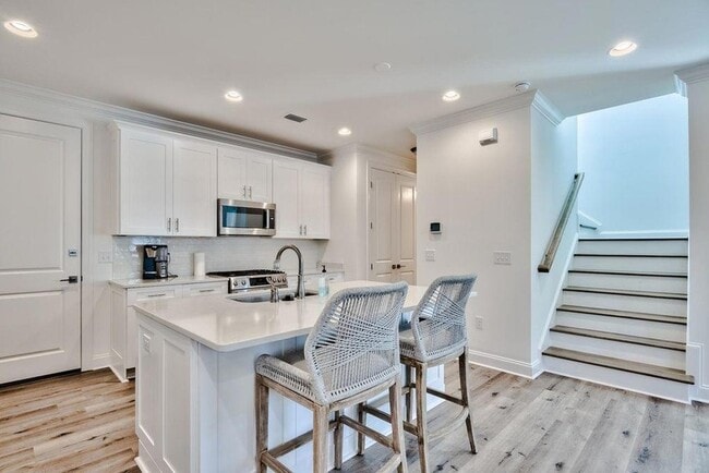 Building Photo - 25 Cambium Ct