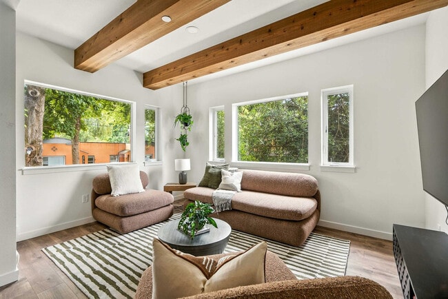 Photo - 925 NE 23rd Ave Unit ID1309878P