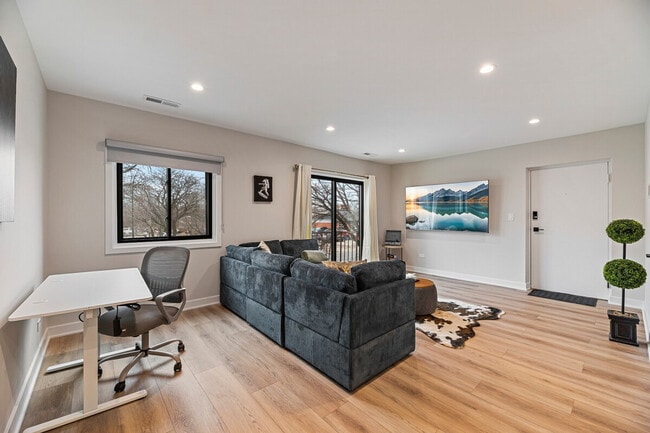 Photo - 2342 W Touhy Ave Unit ID1054668P