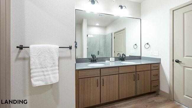 Building Photo - 300 E Fremont Pl Unit 3-102