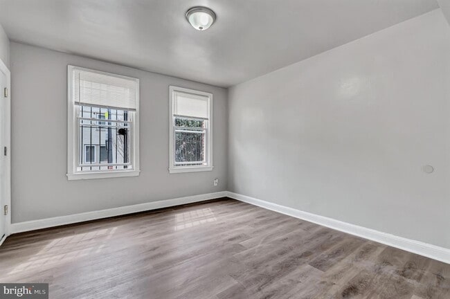 Photo - 2012 Rosedale St NE