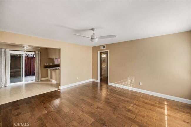 Photo - 338 W Kelly Ave Unit B