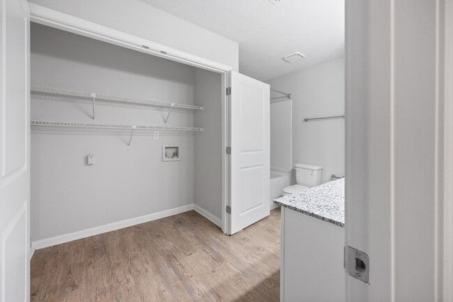 The Bellevue 1 bed/1bath - Whispering Pines