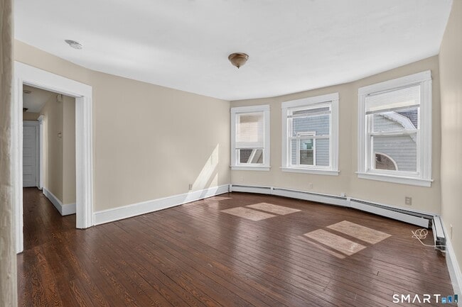 Photo - 40-44 Vine Street Unit 3