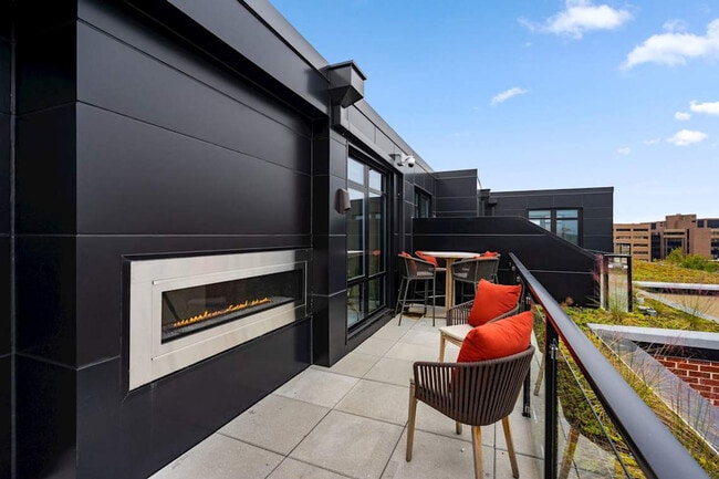 Photo - 1924 8th St NW Unit ID1395396P