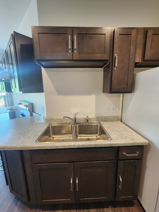 Photo - 12th Street Apartments