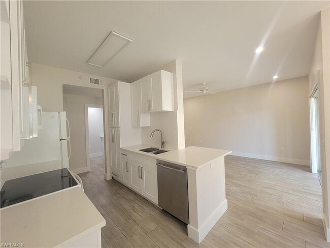 Photo - 7950 Preserve Cir