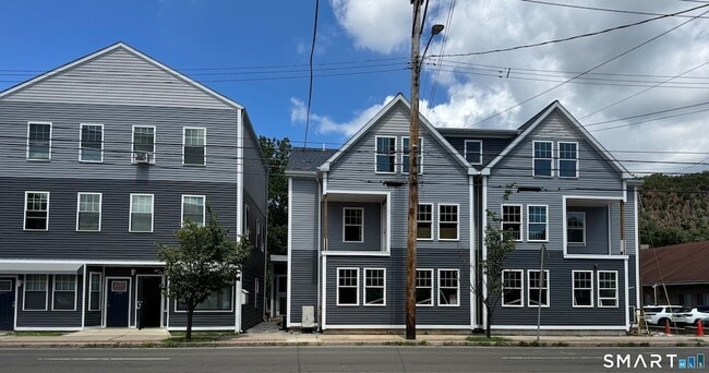 Photo - 1085 Whalley Ave